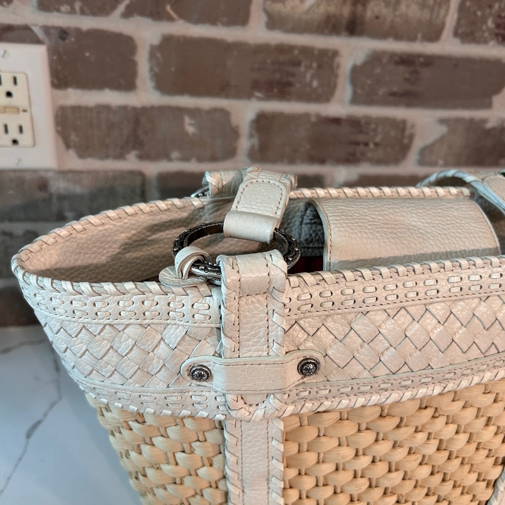 Vintage Brighton Natural Straw Tote with White Trim and Braided Handles / GUC - Picture 13 of 15
